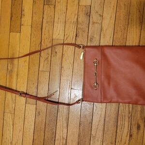 Brown Leather Crossbody Bag with Adjustable Strap